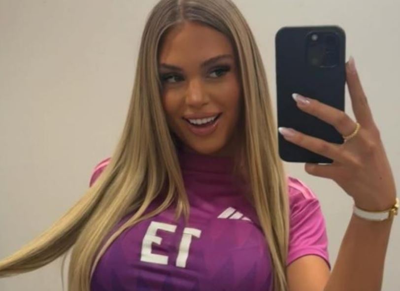 Старлетата која ја разбранува јавноста, призна дека кога имала 18 години дупнала презерватив кога спиела со фудбалер на Баерн Минхен (ФОТО)