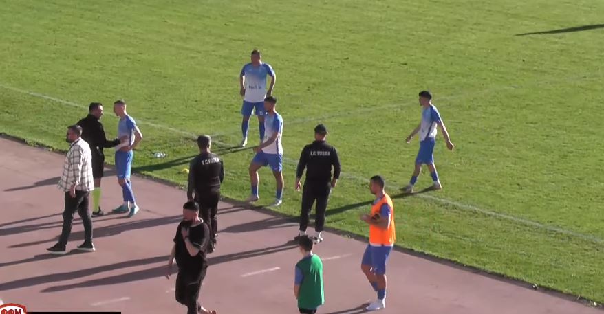 Мечот Воска Спорт-Вардар не го доживеа својот крај, фудбалерите демонстративно го напуштија теренот (ВИДЕО)